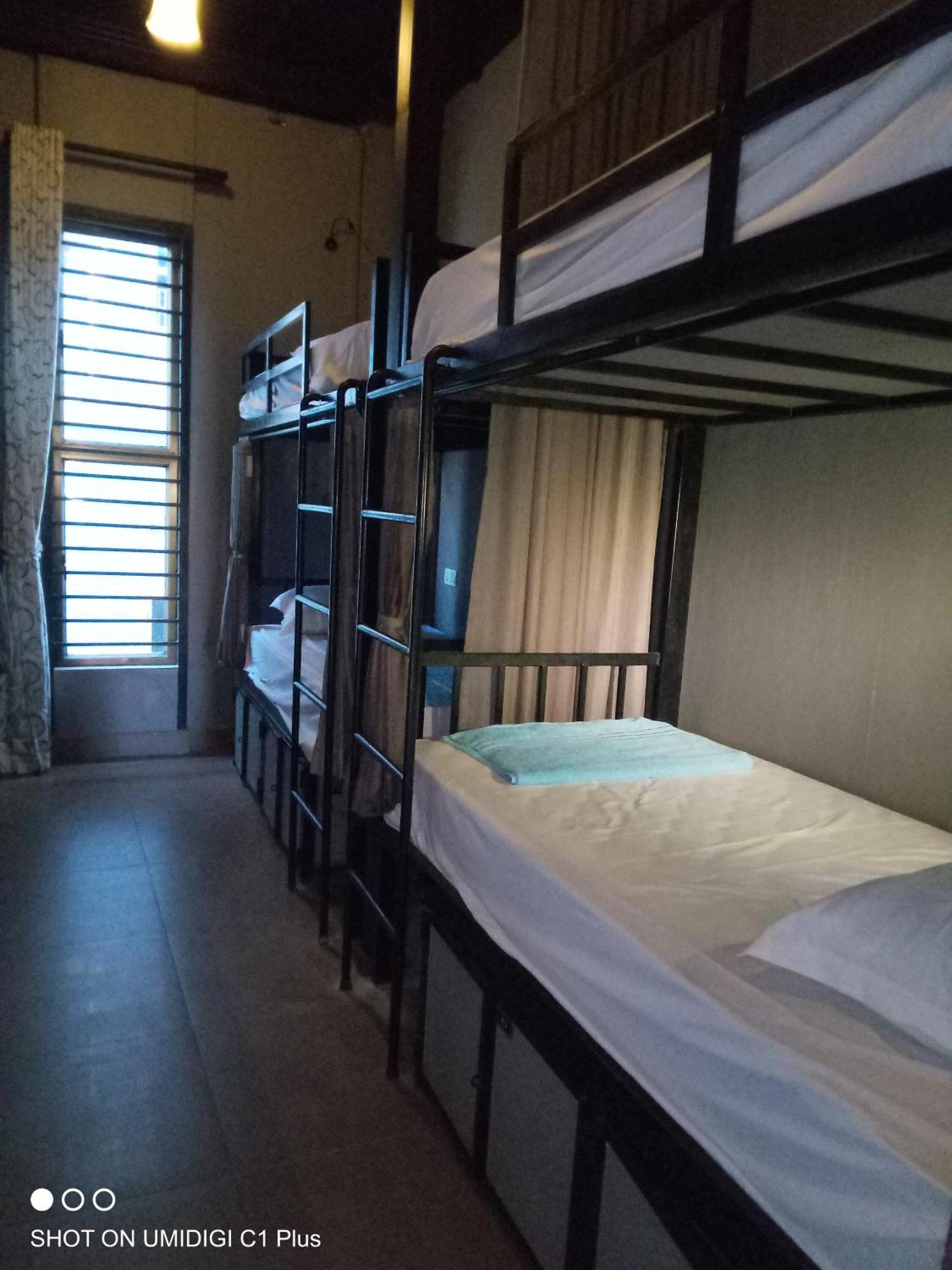 Hostel Fuji Phnom Penh Exterior photo