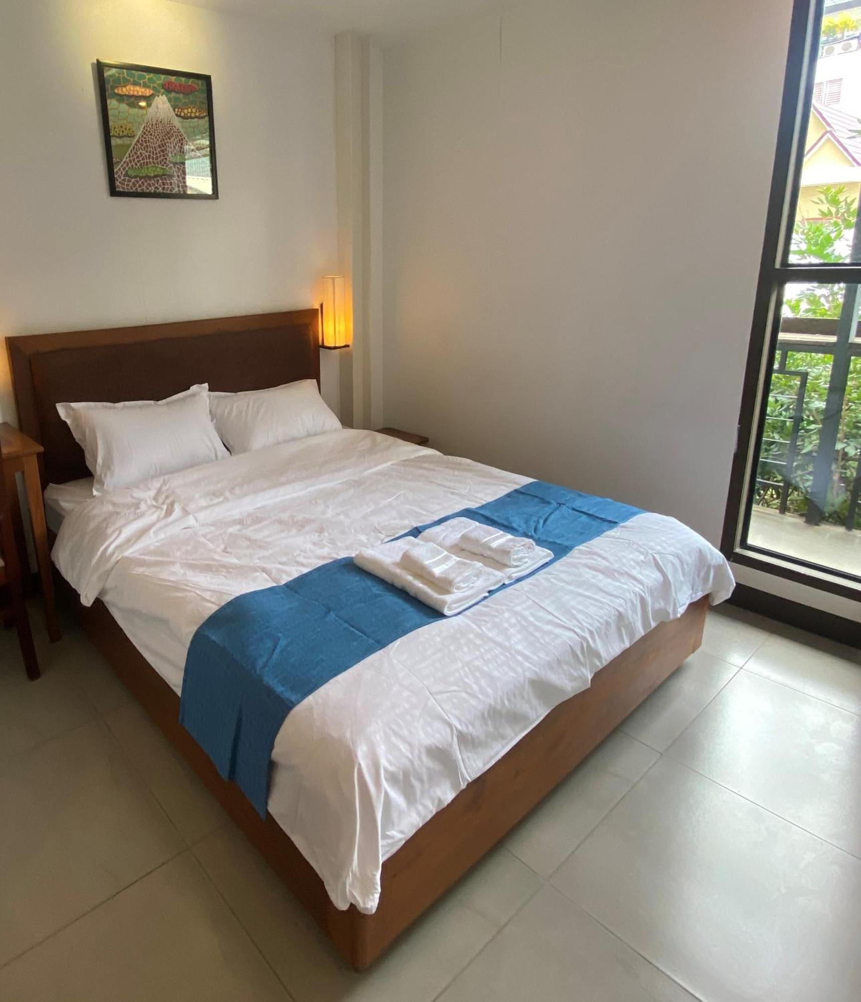 Hostel Fuji Phnom Penh Exterior photo